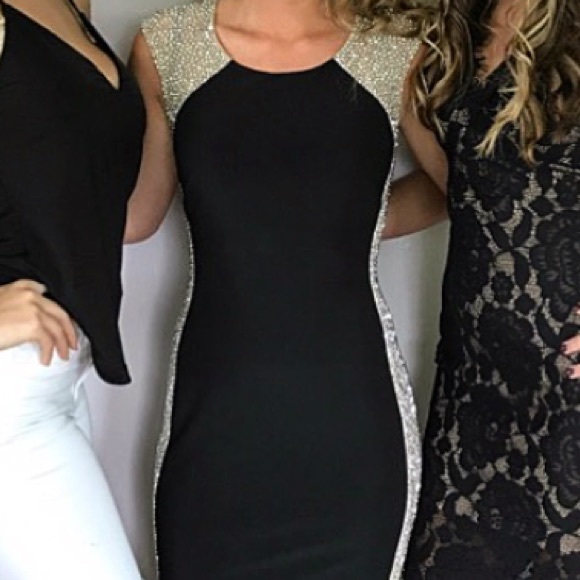 Prom dress - Picture 5 of 5